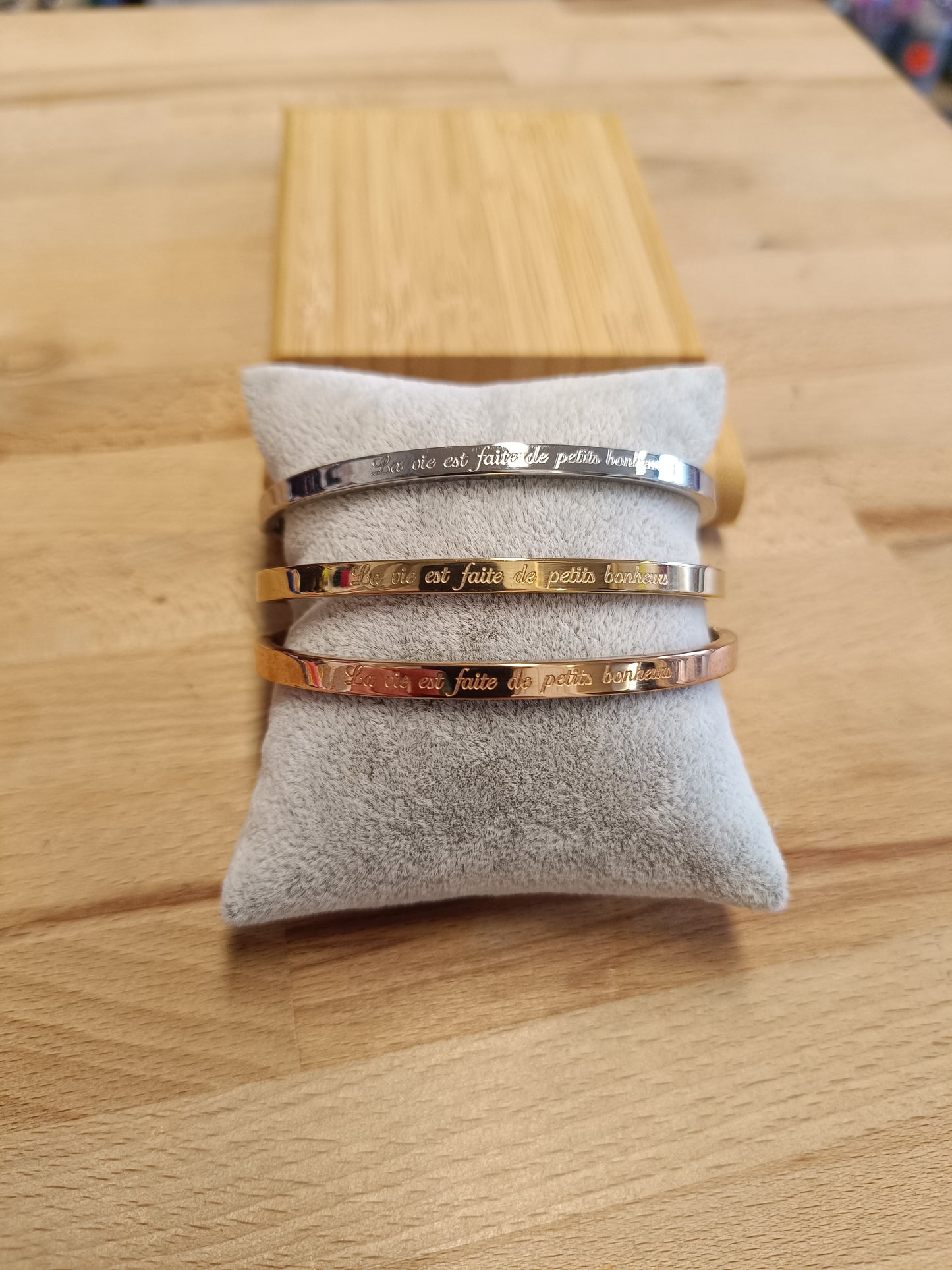 Jonc " la vie est faite de petits bonheurs "