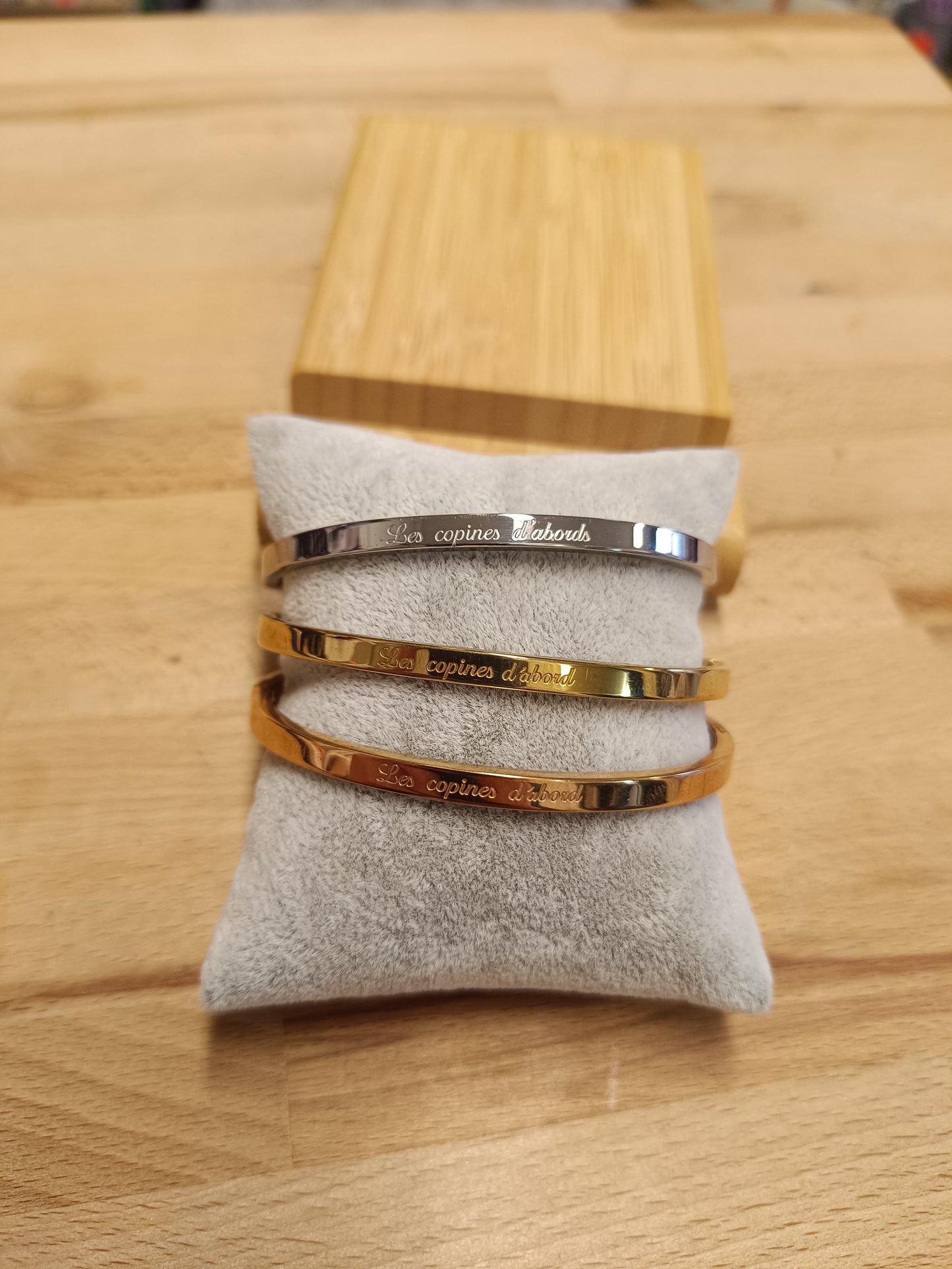 Jonc " les copines d'abord"