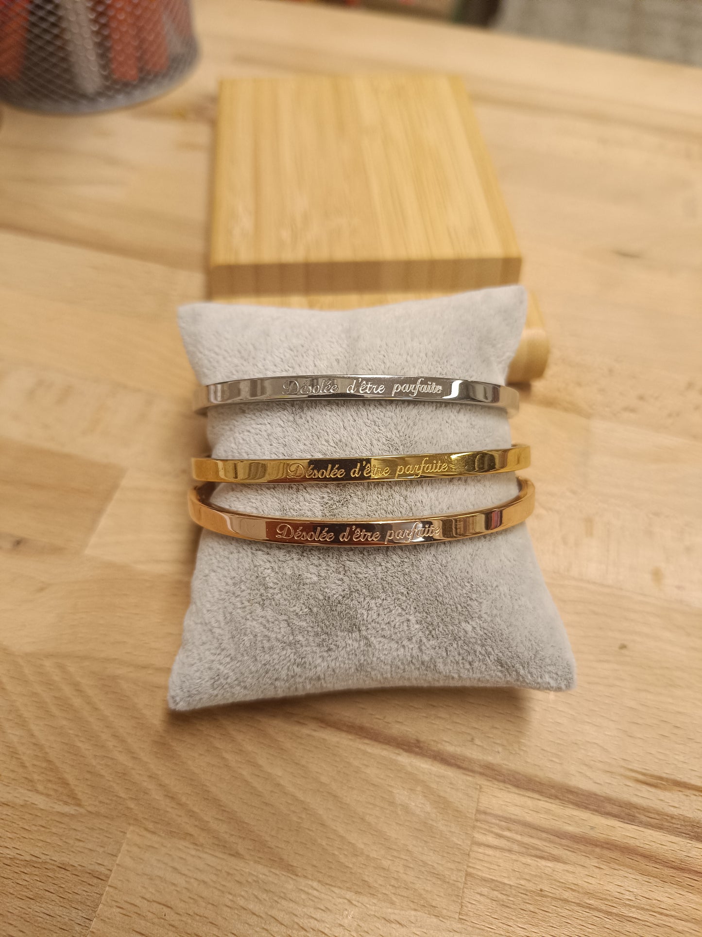 Jonc " désolé d'être parfaite "