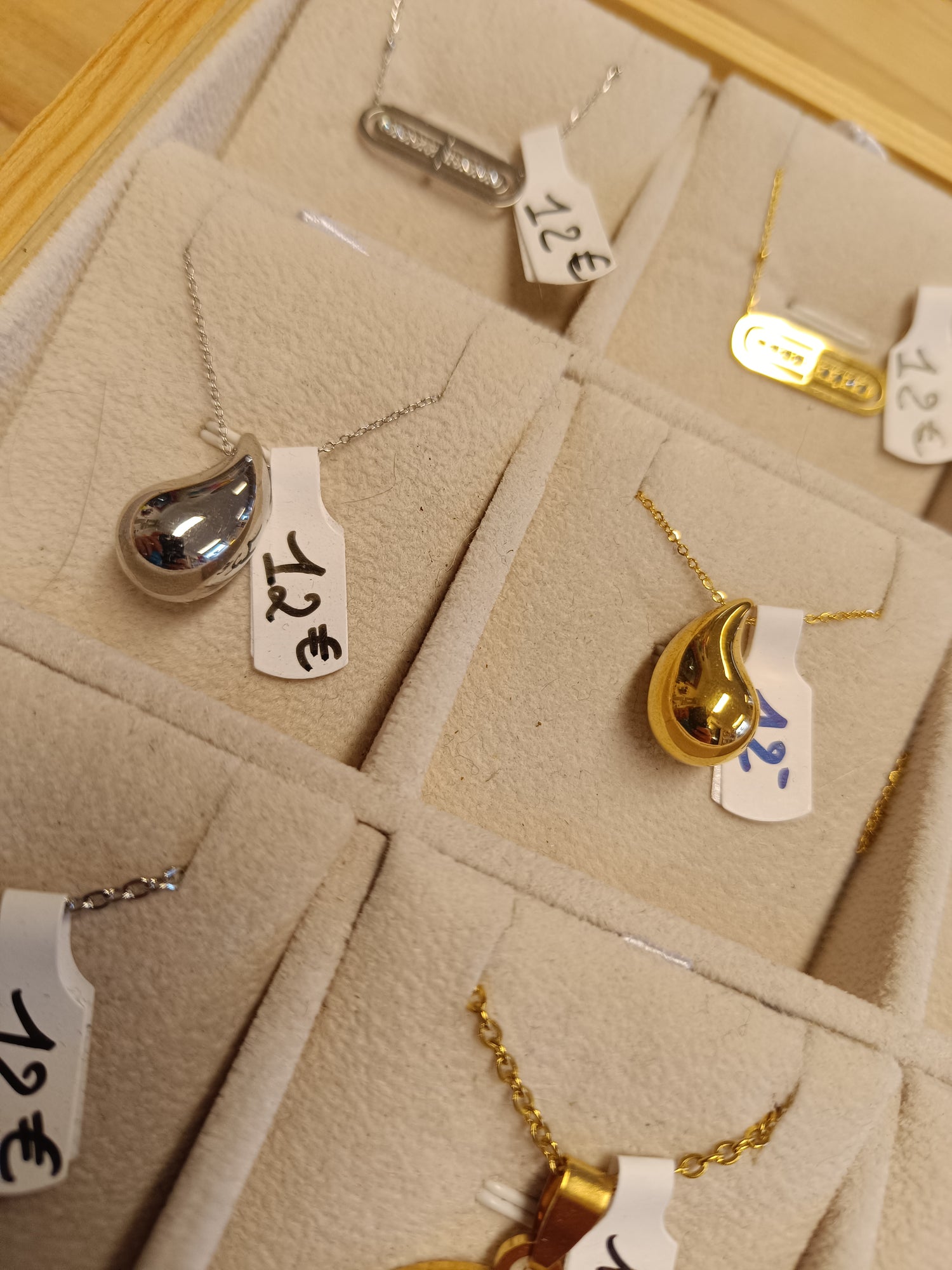 Bijoux forme de goutte d'eau