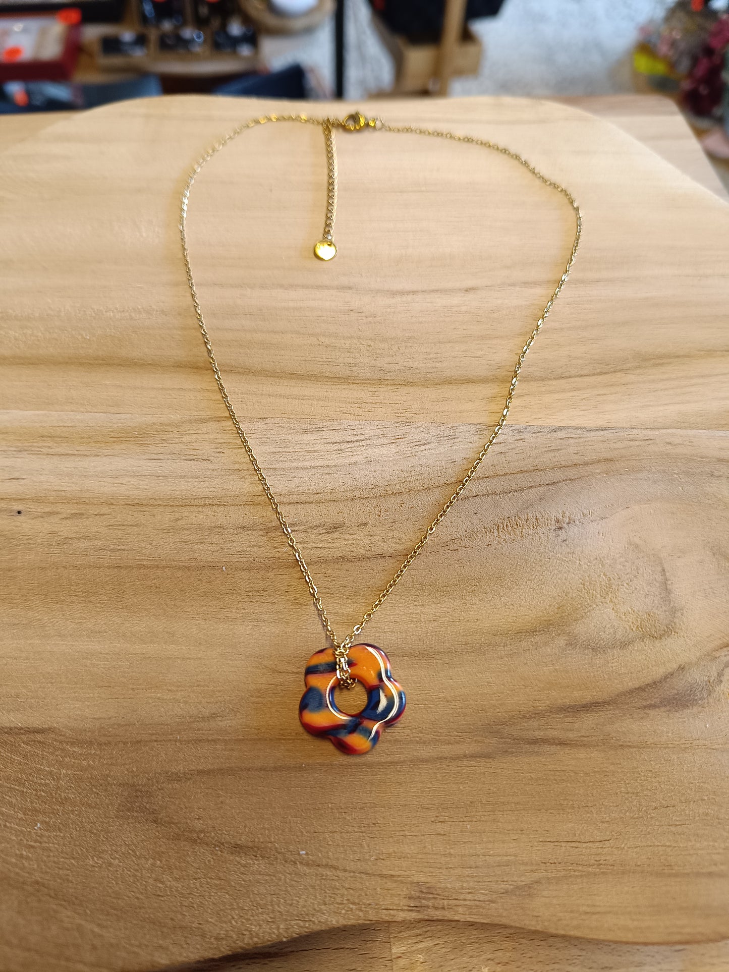 Collier fleur multicolore