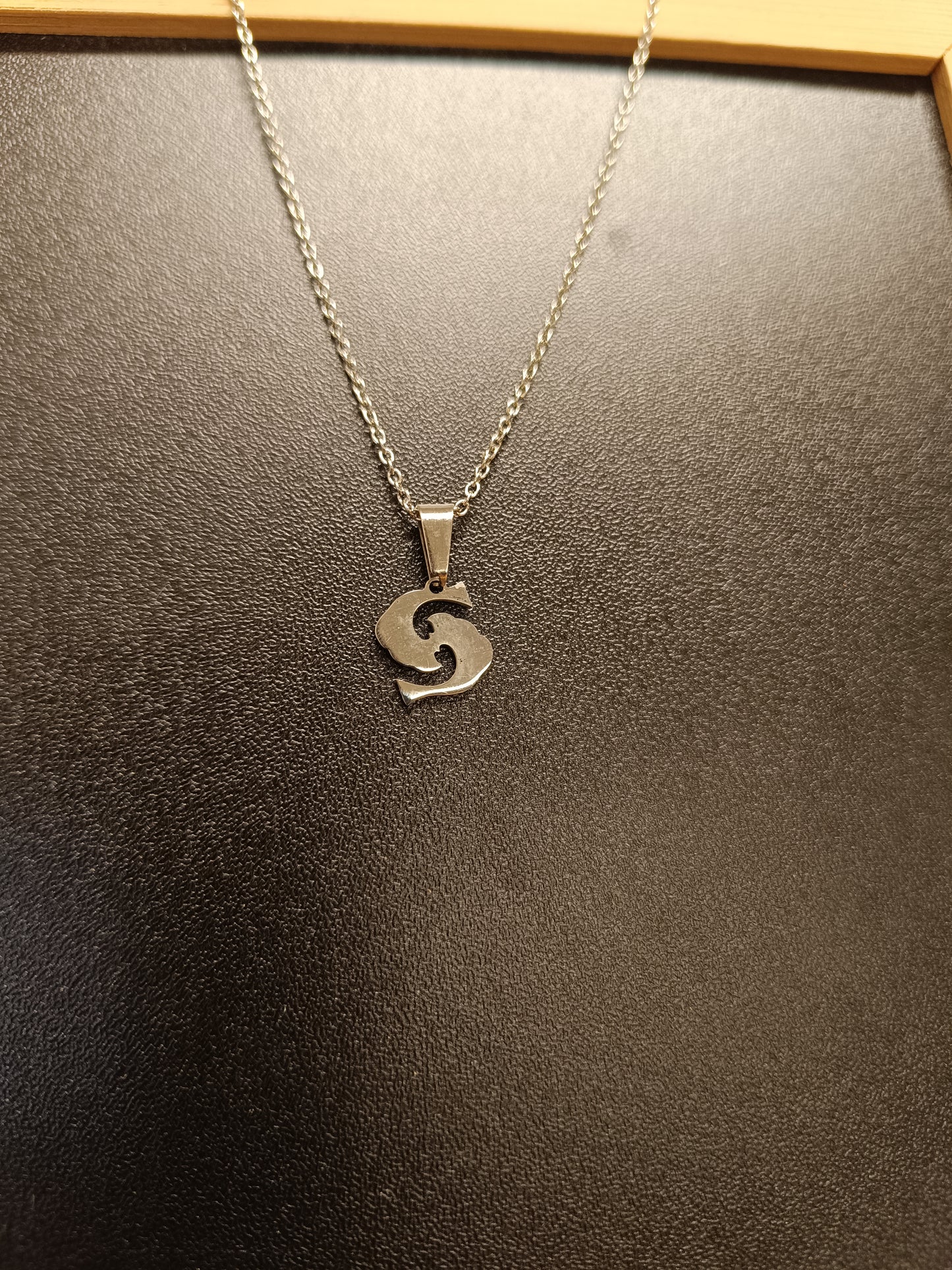 Collier signe poisson