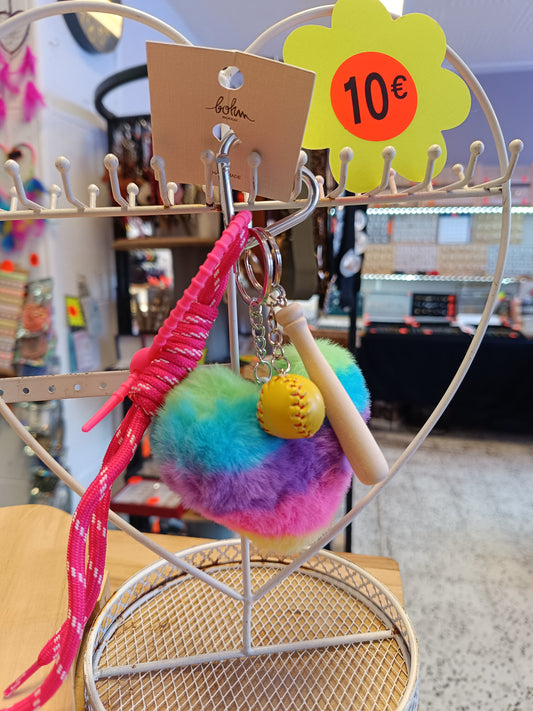 Grigri coeur peluche/batte de baseball