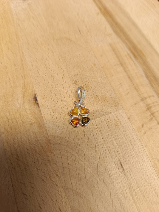 Pendentif trèfle